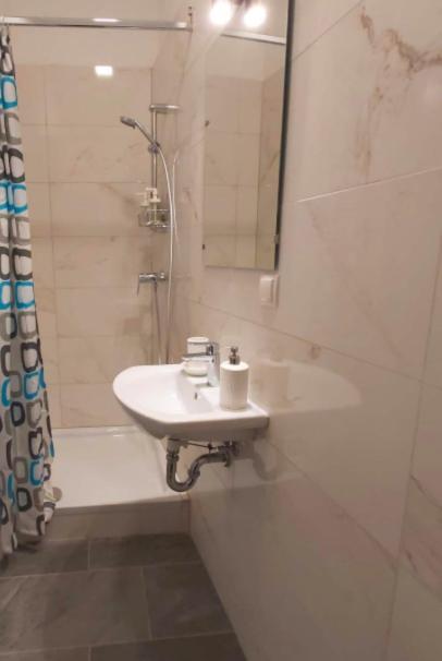 Cozy New Apartment Near Hannovermarkt Wien Ngoại thất bức ảnh